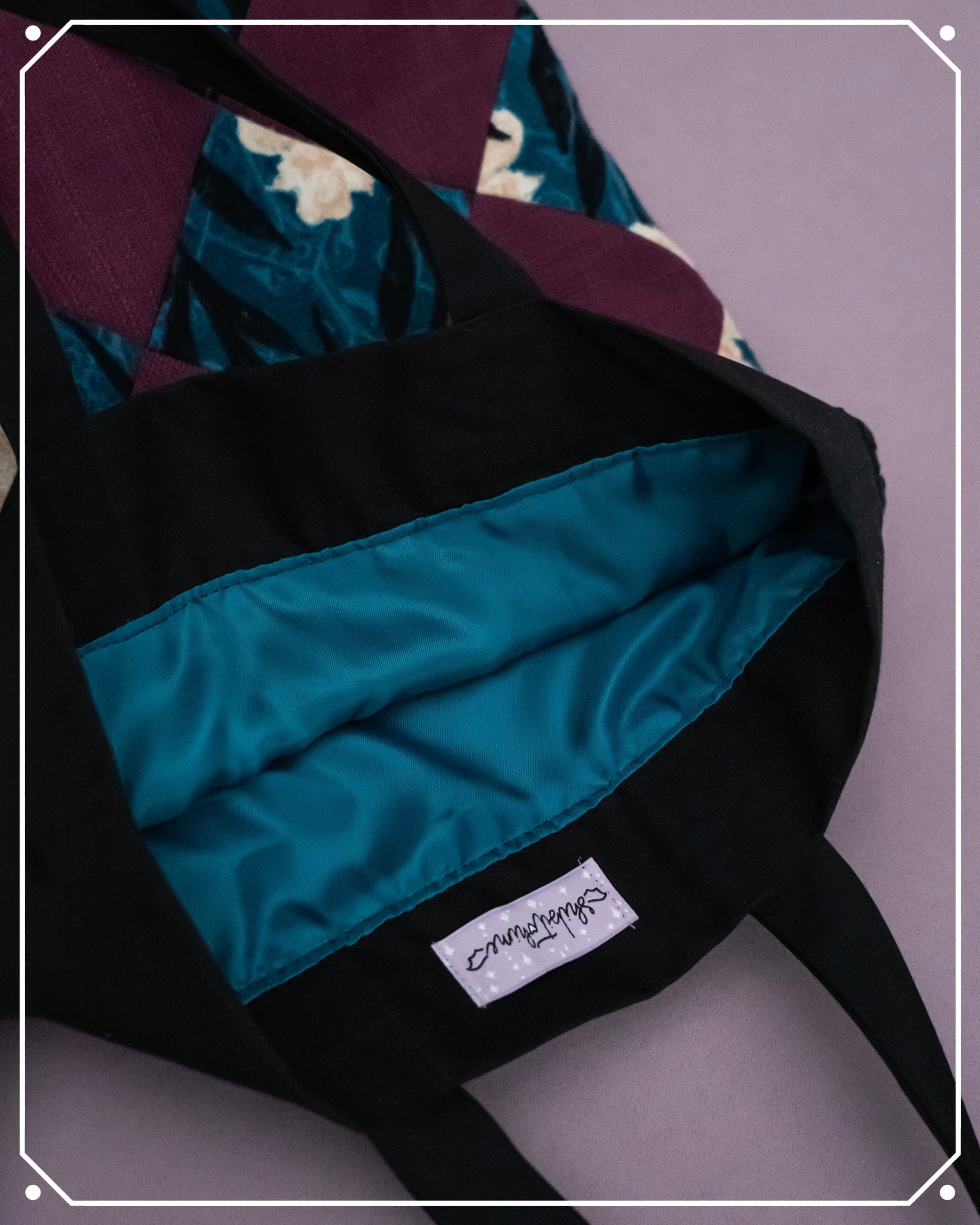 Cemetery Iris Contrast Fabric Tote Bag